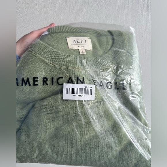 NWT American Eagle Cashmere Sweater AE77 Collection - Picture 2 of 5